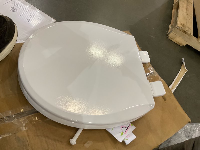 american standard bedminster wood white round soft close toilet seat