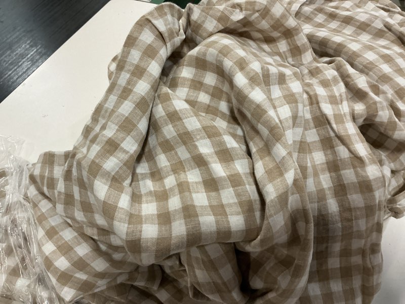 Condition photo showing As Is for nwot quince european linen duvet cover set cafe gingham twin size nwot