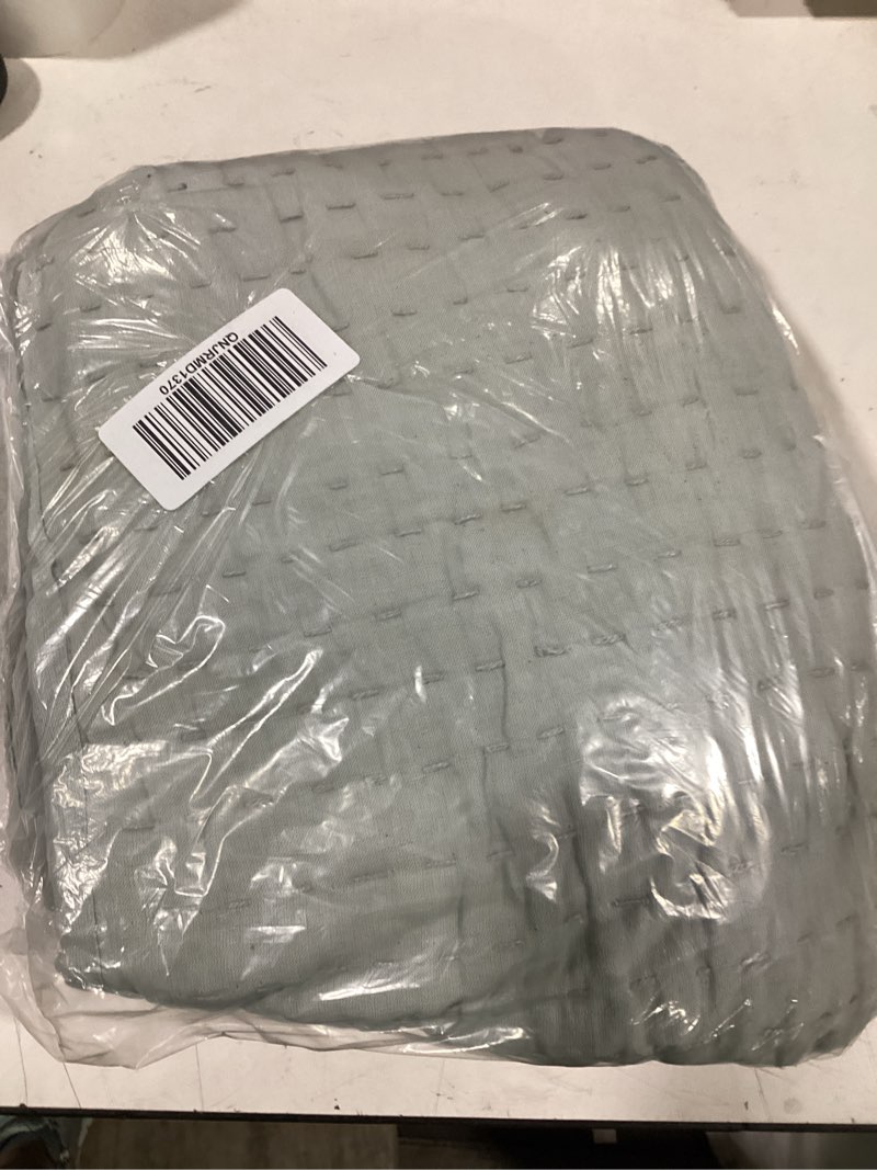 Condition photo showing Good Condition for guaze blanket light weight small sage green throw quince