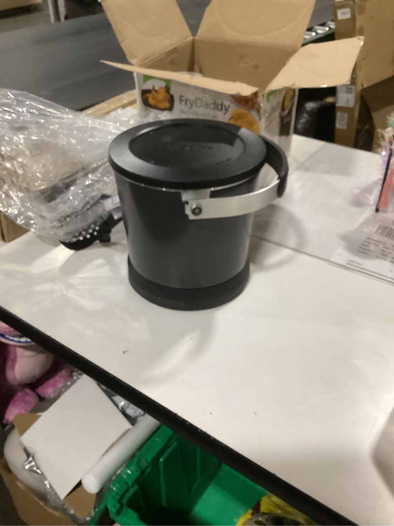 Condition photo showing Good Condition for presto 5420 frydaddy electric deep fryer
