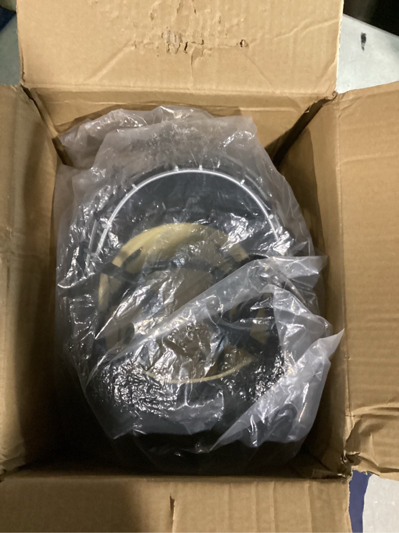 Condition photo showing Good Condition for Ice Hockey Helmet Breathable Hockey Helmet with Cage for Youth Adult Black Small