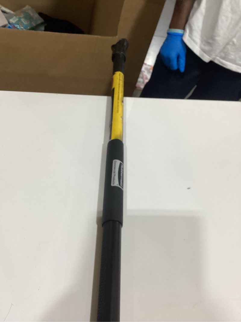 rubbermaid commercial products 12-in poly fiber stiff deck brush incomplete