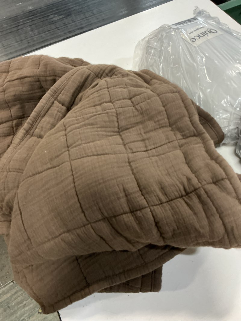 Condition photo showing Good Condition for organic cotton gauze box quilt set, king/cal king, chocolate