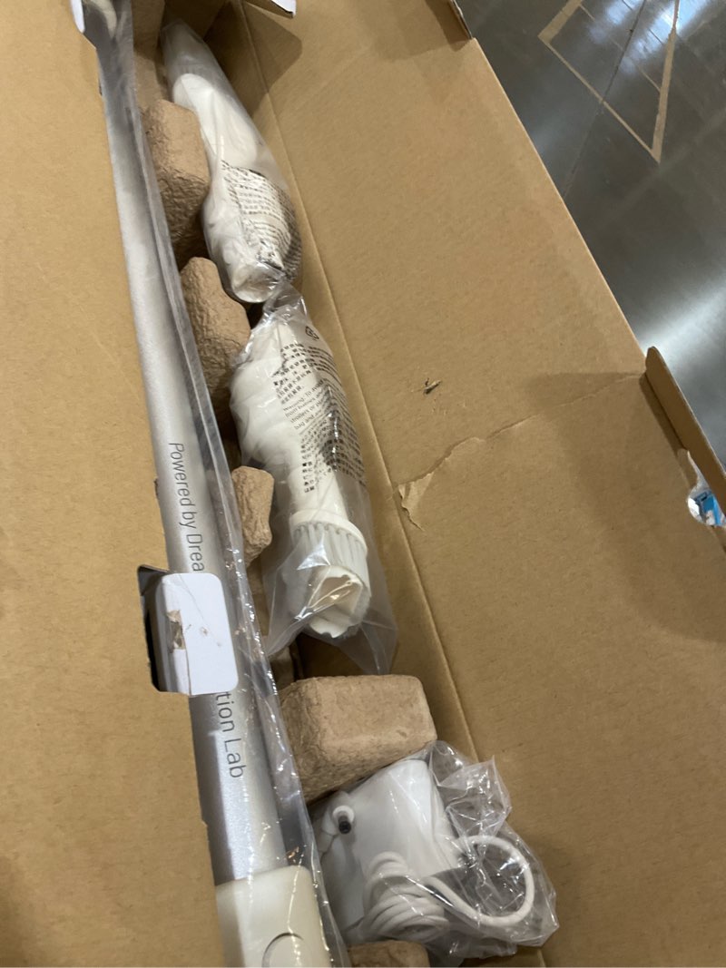 Condition photo showing As Is for Vacume