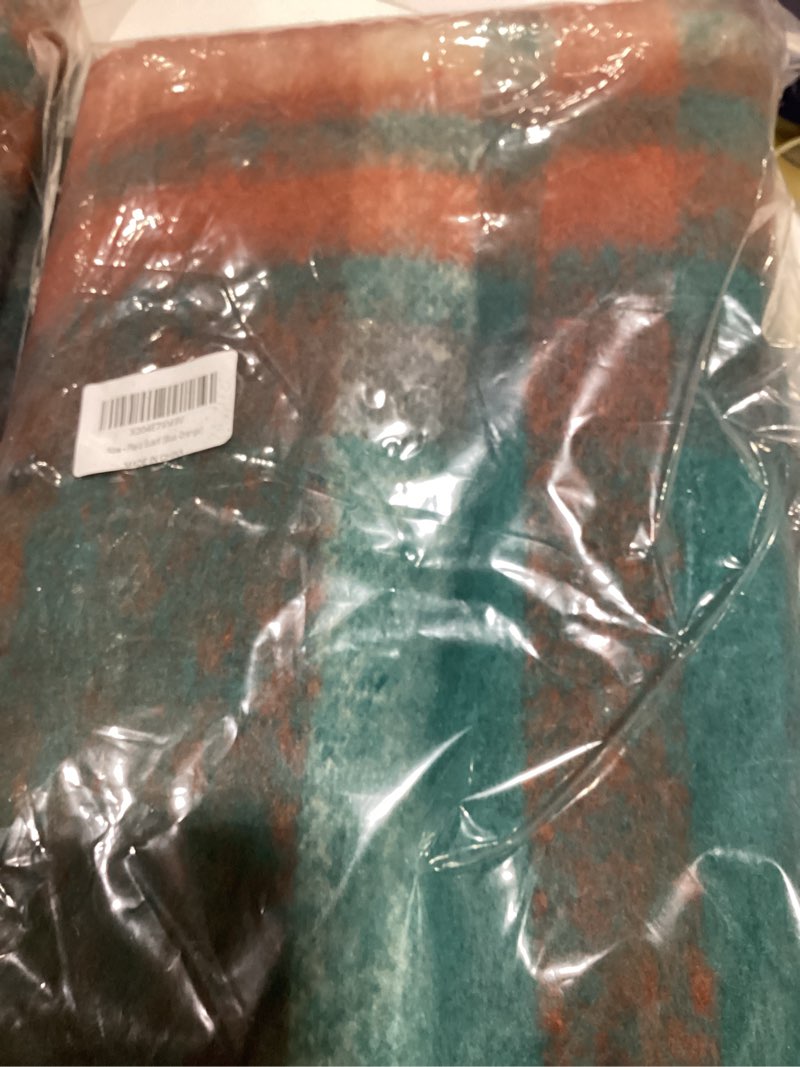 MININAI Womens Large Chunky Color Block Tassel Scarf Oversized Thick Scarves Long Shawl Fashion Wint