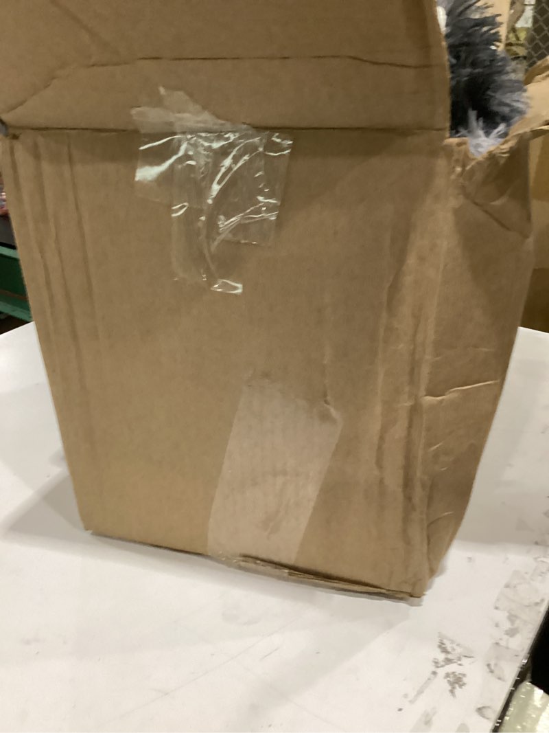 Condition photo showing As Is for Comforter set 