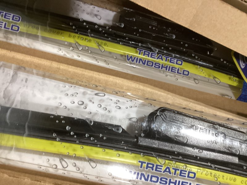 Condition photo showing Good Condition for Rain-X 810348 Repellency Water Repellent Wiper Blades, 26" & 16" Windshield Wipers,New & Improved Version of Latitude [Amazon Exclusive] 26" and 16" Repellency