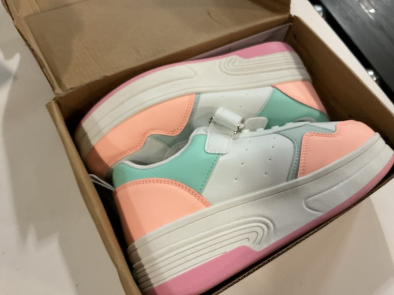 Condition photo showing Good Condition for hsq fashion sneaker roller skate shoes for boys girls kids detachable wheeled 2 in 1 skating shoes with wheels 5 big kid green/orange/white 156 (size 37)
