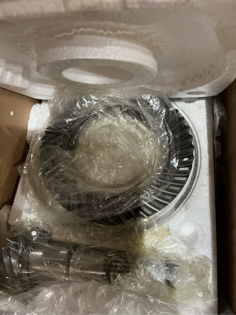 Condition photo showing As Is for front differential ring and pinion fit for jeep wrangler jk 2007-2011 v6 3.8l / 2012-2017 v6 3.6l / 2018 v6 3.6l # 170207a04600, d30456jk