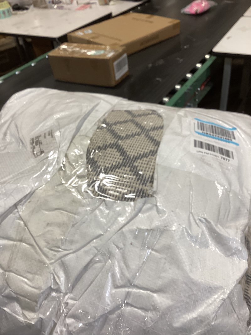 Condition photo showing Good Condition for Similar to JONATHAN Y Boho Vintage Diamond Cream/Gray Indoor Area Rug 9X12 ft, Moroccan Hype for Living Room, Bedroom, Kitchen, Office, Easy-Cleaning, High Traffic, Pet-Friendly, Non-Shedding (MOH101B-9) Cream/Gray 8'9\" x 12' (Rectangular)