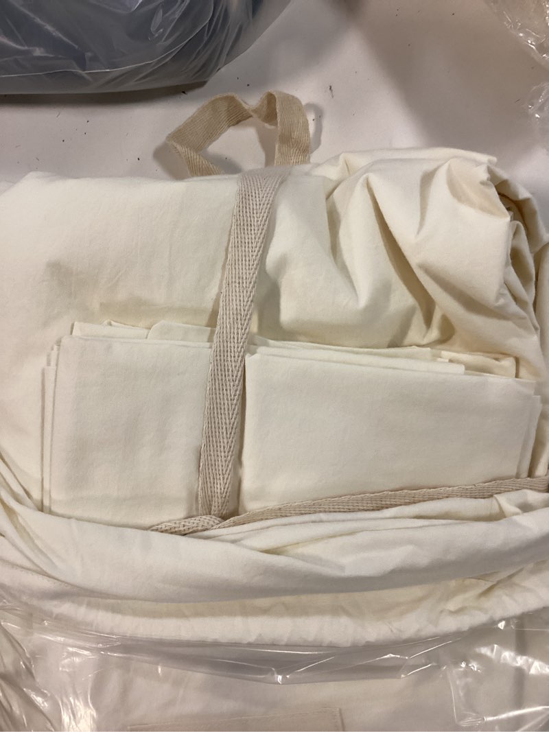Condition photo showing New/Like New for organic brushed cotton deluxe bedding bundle, queen, ivory