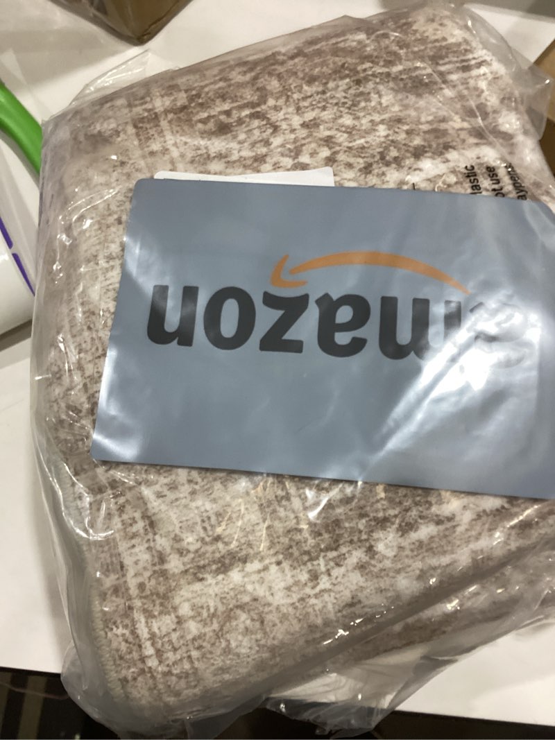 Condition photo showing Good Condition for Runner Rug 2'x6' Washable Non-Slip Runner Rugs for Kitchen Bathroom Laundry Room Brown Vintage Floor Carpet Runners for Hallway Entryway Brown 2' x 6' (Runner)