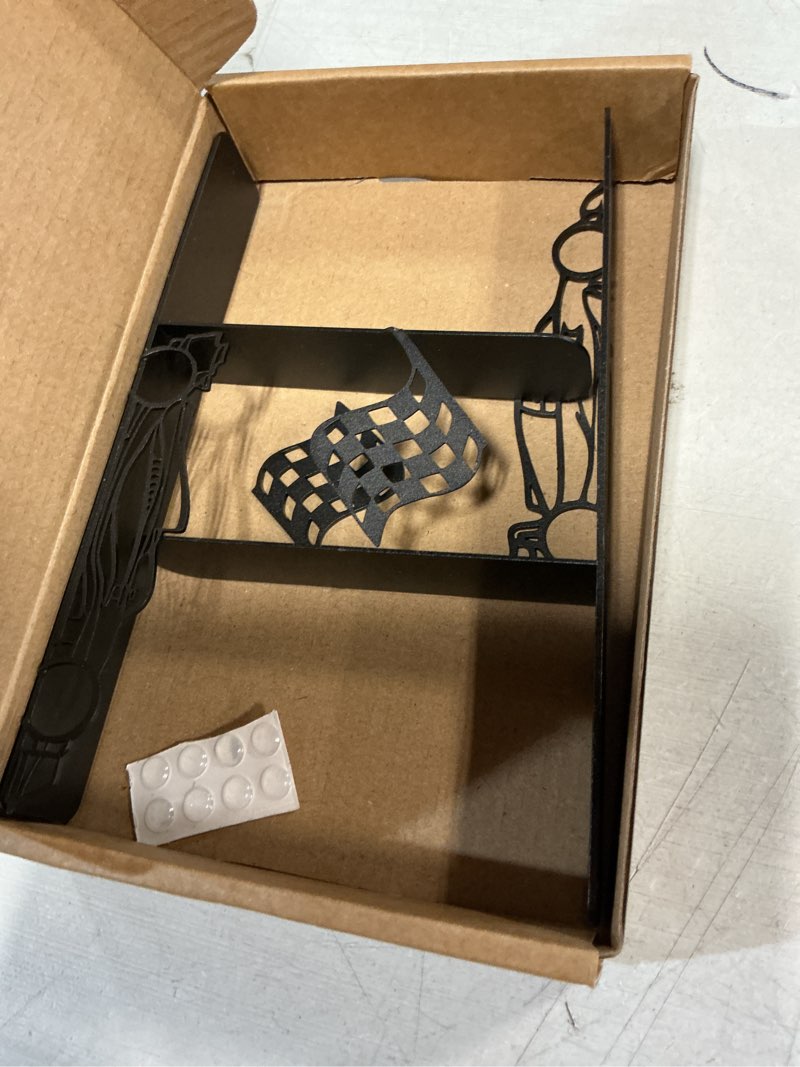 Condition photo showing Good Condition for f1 bookends – metal decorative book ends for shelves, racing car decor, cute & unique bookshelf accessories, desk accessories, book stopper
