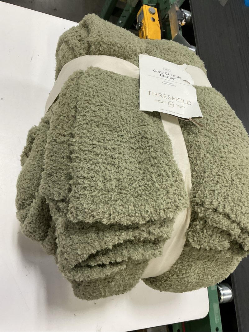 Condition photo showing New/Like New for king cozy chenille bed blanket restful green - threshold™: midweight, knitted, machine washable, reversible