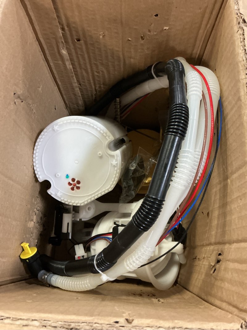 Condition photo showing Good Condition for left and right fuel pump module for mercedes e320 2003-2005, e350 2006-2009, e500 2003-2006, cls500 2006