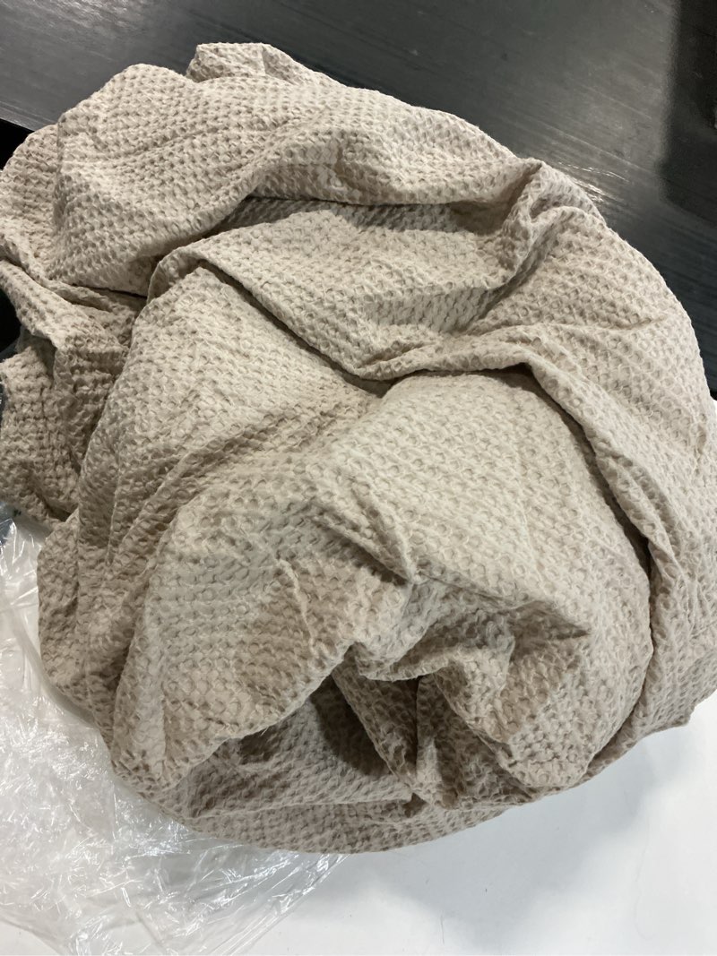 Condition photo showing As Is for organic luxe honeycomb duvet cover king color sand 