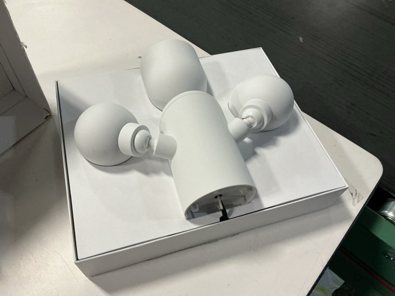 Condition photo showing Good Condition for Google Nest Cam with Floodlight - Outdoor Camera - Floodlight Security Camera, White, 1 Count (Pack of 1) 1 Count (Pack of 1) Nest Cam with Floodlight