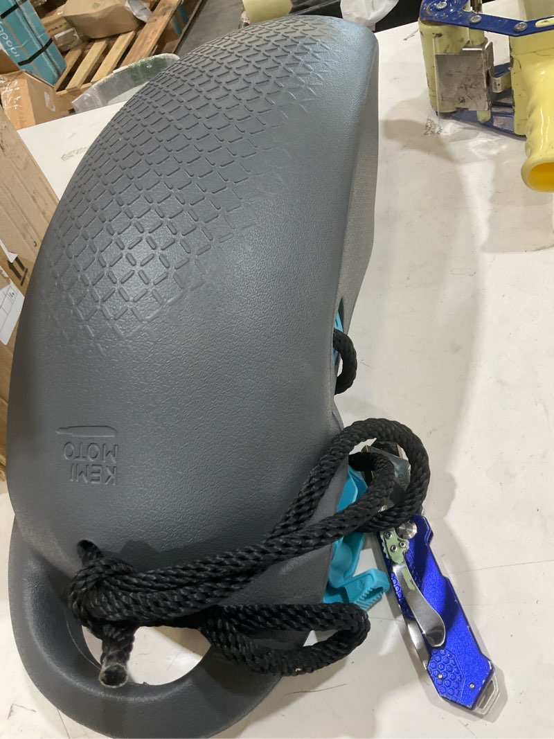Condition photo showing Good Condition for 2pc boat bumpers