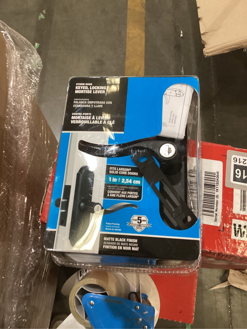 Condition photo showing Good Condition for wright products serenade matte black lockable storm door replacement handleset
