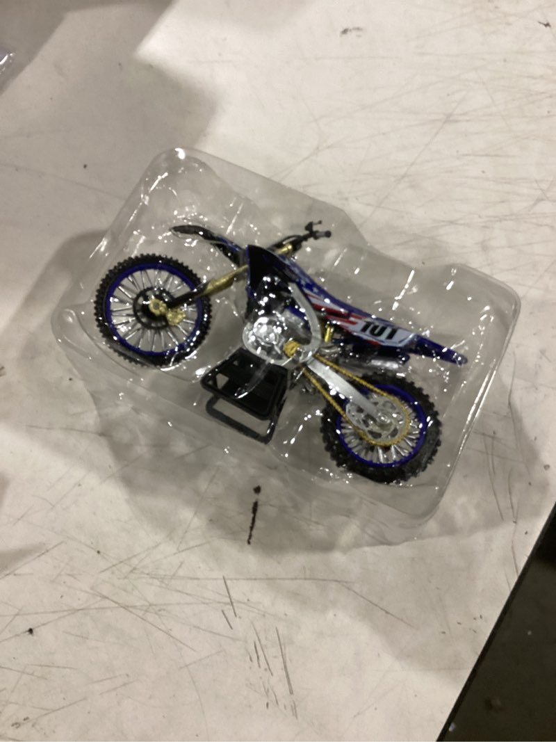 Condition photo showing Good Condition for dirt bike motorcycle model – 1:12 scale diecast no. 101 motocross motorbike with realistic details, alloy body, display gift for enthusiasts