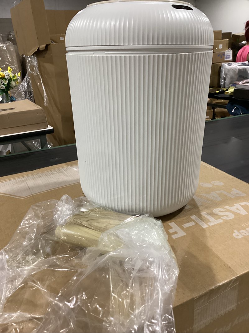 Condition photo showing Good Condition for automatic motion sensor bathroom trash can with lid, 3 gallon / 11l touchless trash garbage bin with removable legs for kitchen, bedroom, office, small trash cans trashcan wastebasket-white