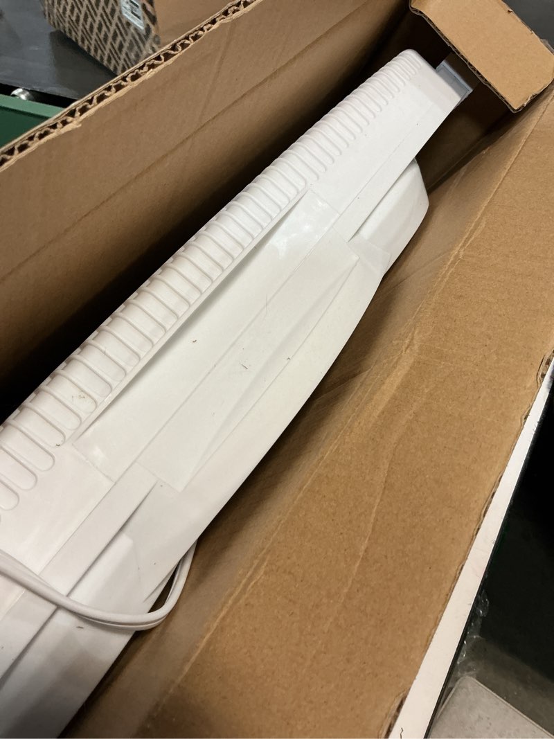 Condition photo showing Good Condition for shinic 9" twin window fan with reversible airflow, removable cover and bug screen, remote control, 3 functions-3 speeds, width adjustable (23.5" to 37"), bathroom kitchen window fan etl certified window fan with cover and bug screen white