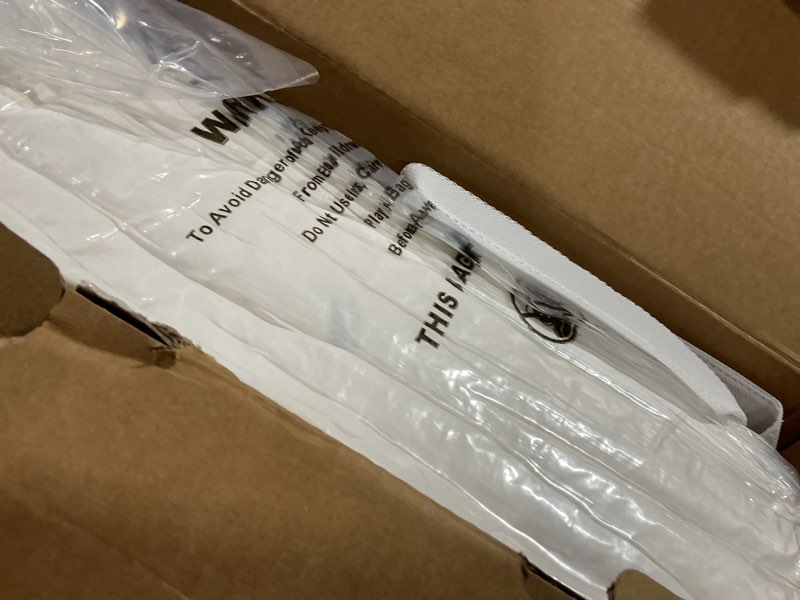 Condition photo showing Good Condition for l lovsoul goose feather down fiber comforter oversize queen size, 100% organic cotton fabric duvet insert,1200tc,750+fill power, hotel collection, all season white bedding comforters with 8 tabs white/all season oversize queen(96x96inches)