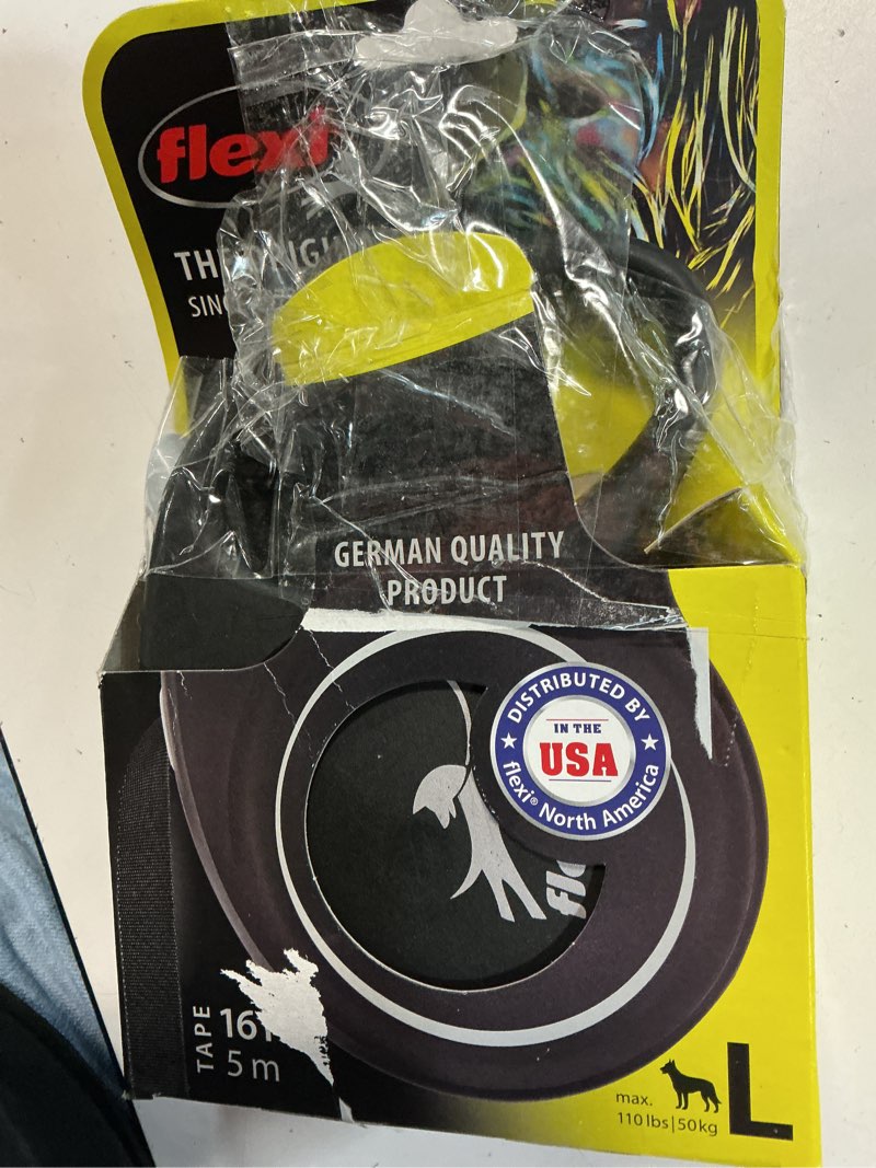 Condition photo showing Good Condition for flexi fun retractable leash, 16ft tape, large, dogs up to 110lbs