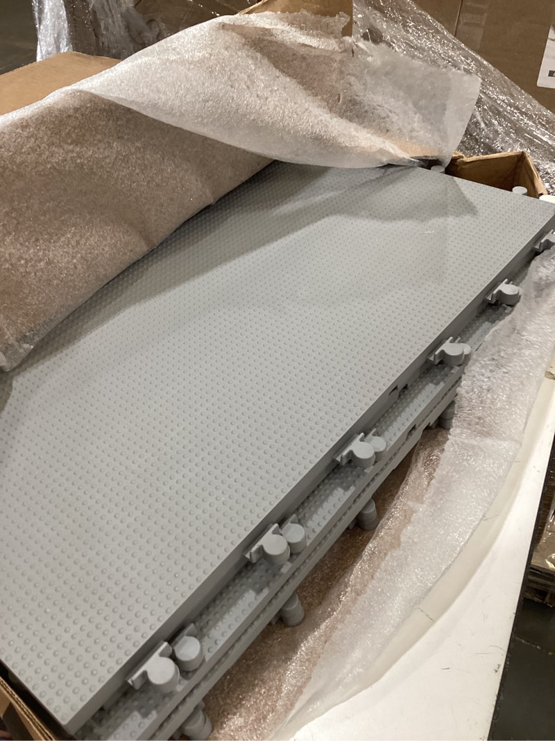 Condition photo showing Good Condition for baselayer performance series interlocking floor tiles - durable ½ in tpe (rubber like, not foam, no odor) - gym flooring for weights & heavy equipment - gray, 15 sqft (6 pack) - made in usa performance 6