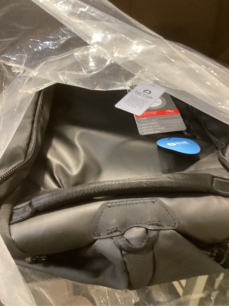 Condition photo showing Good Condition for travel duffelpack