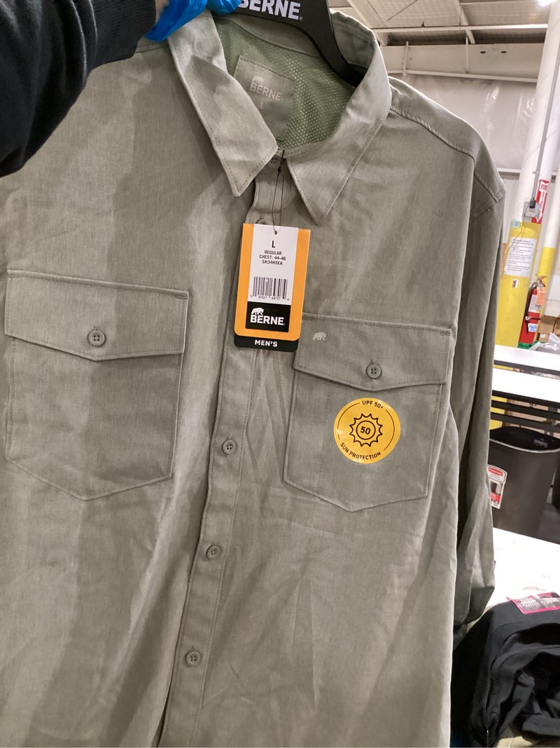 Condition photo showing Good Condition for BERNE APPAREL Men's Green Light weight Poplin Long sleeve Solid Button-down shirt ( L )