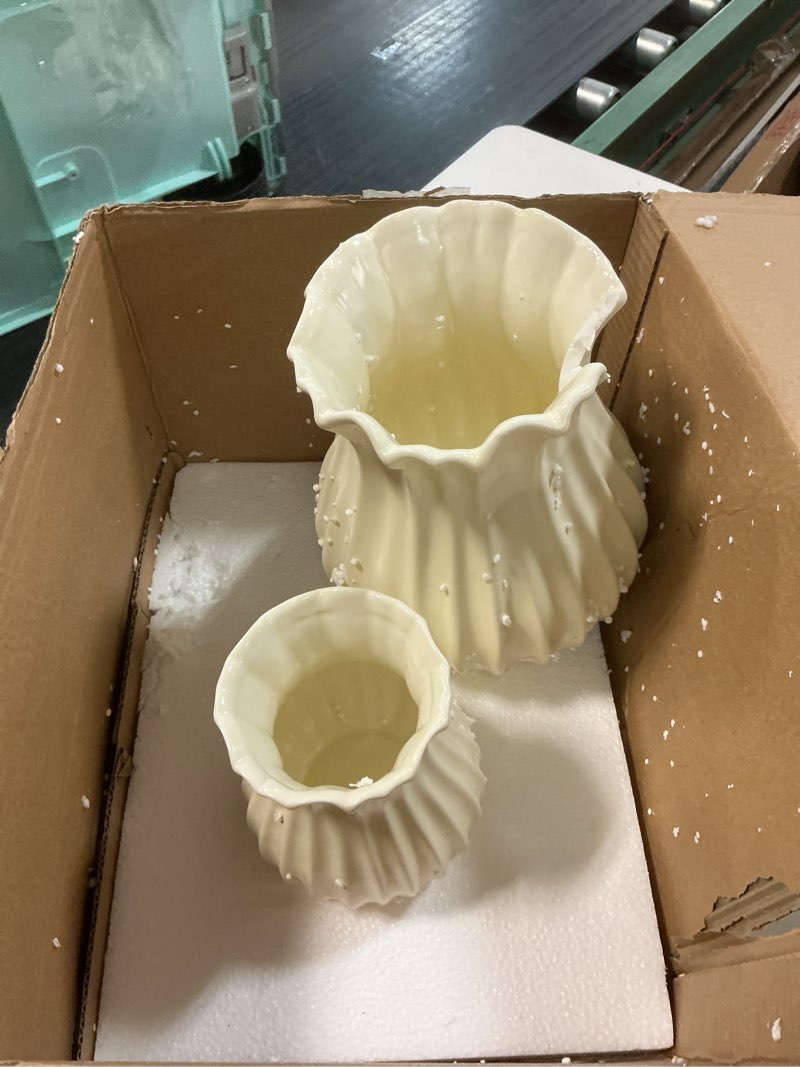 Condition photo showing As Is for qinyoung 2 pack white vintage pleated ceramic vase sour cream stylish decorative flower vase for bouquet living room cabinet table centerpieces wedding (9 x 7.32 inches?7.4 x 6 inches) 2 9 x 7.32 inches,7.4 x 6 inches