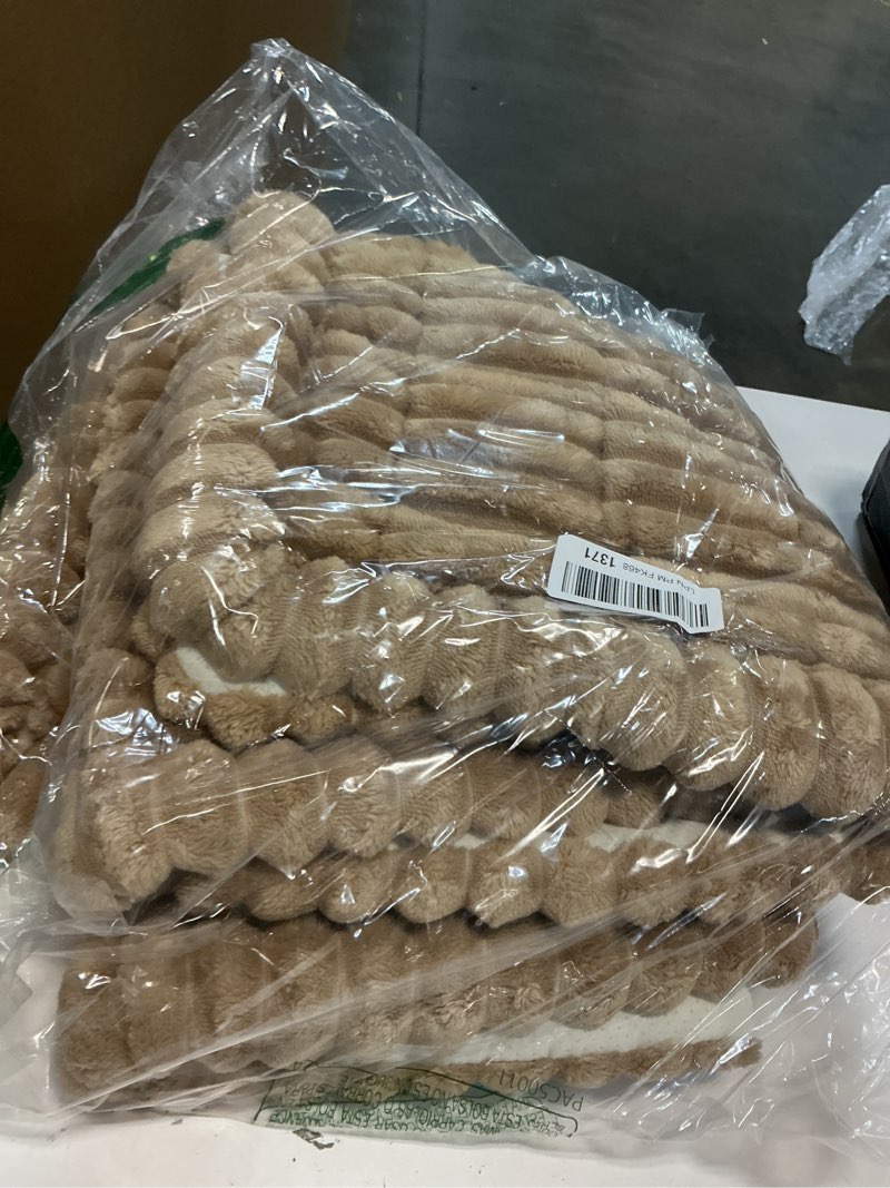 Condition photo showing Good Condition for hyha Couch Covers for Dogs Washable, Non Slip Plush Dog Sofa Protectors, Fuzzy Pet Couch Covers for 3 Cushion Sofa Pet Friendly (Camel, 27.6" x 59") Camel 27.6" x 59"