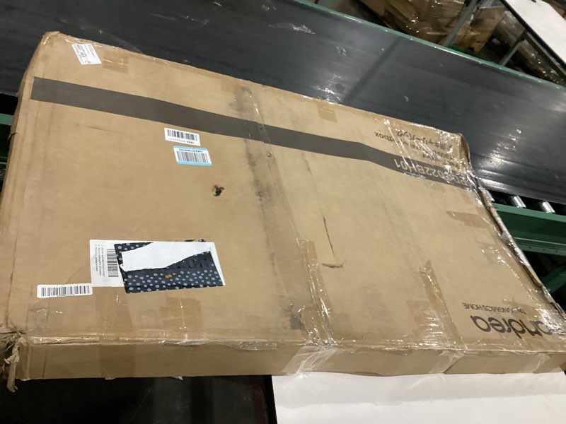 Condition photo showing Good Condition for pet carrier pdc022bh01