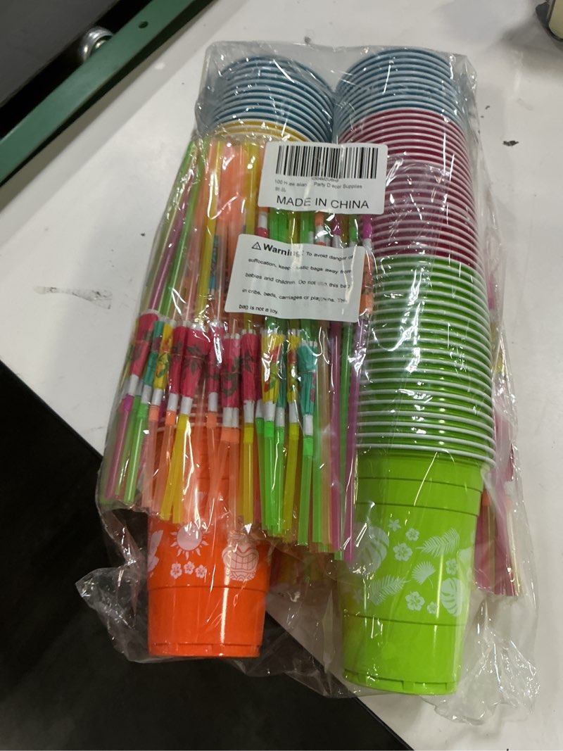 Condition photo showing New/Like New for 100 Hawaiian Luau Party Decorations Cups with Parasol Straws -16 Oz Disposable Drinking Party Cups for Tropical Luau Tiki Moana Birthday Summer Beach Party Decor Supplies, 5 Designs