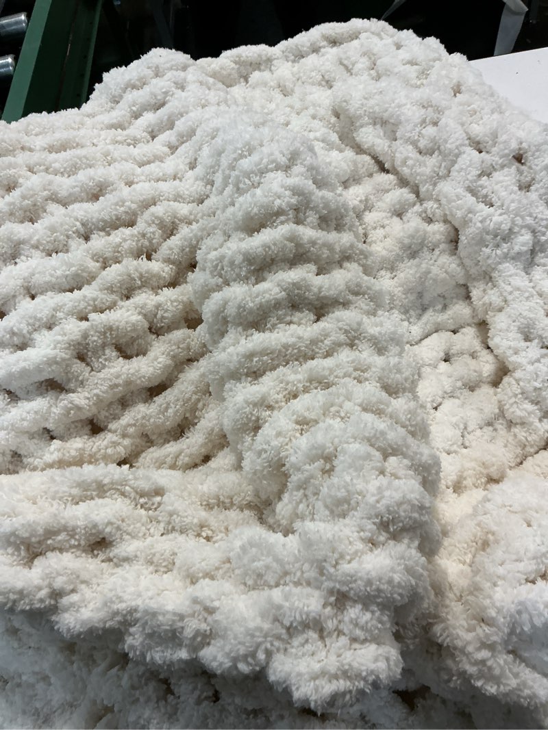 Condition photo showing Good Condition for chunky knit throw blanket, 50''*60'' knitted throw chenille yarn for bed couch, handmade cream crochet big thick blanket, machine washable cute comfy blanket for home decor cream white 50"x60"