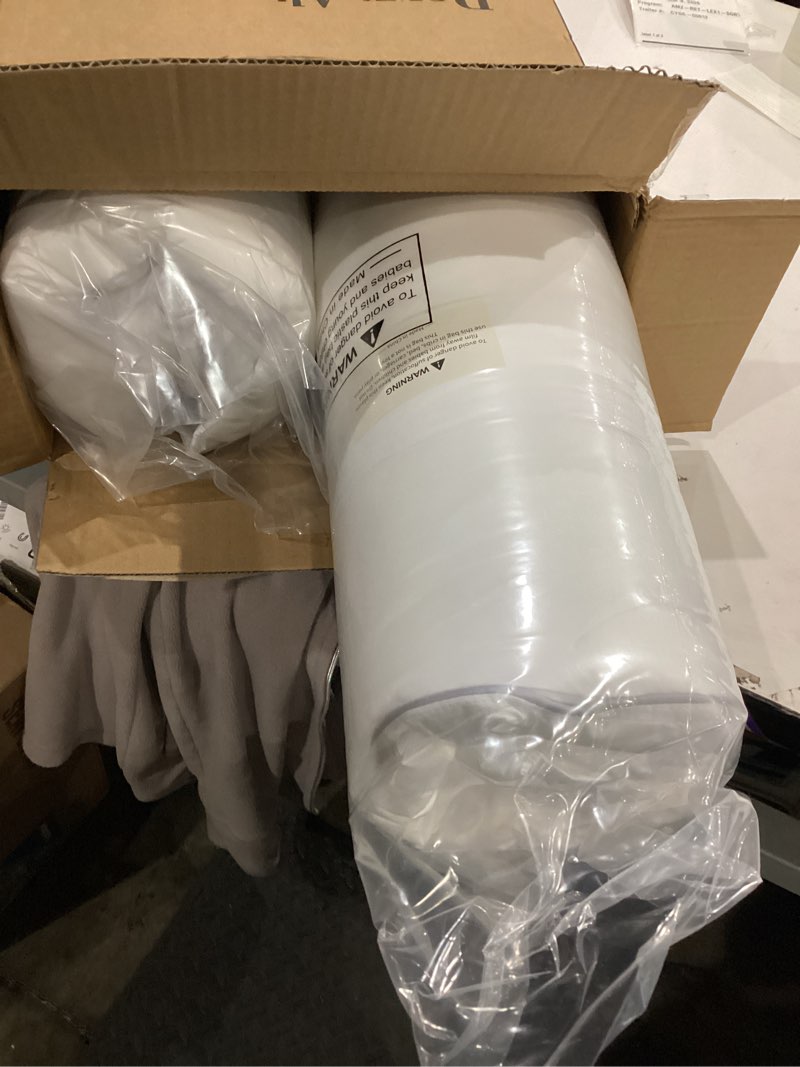 Condition photo showing Good Condition for viewstar Bed Pillows Different Sizes Set of 2, Hotel Quality Cooling Down Alternative Gusseted Pillows for Side, Back, or Stomach Sleepers, Colors, Size, Plain White, Queen Plain White Queen