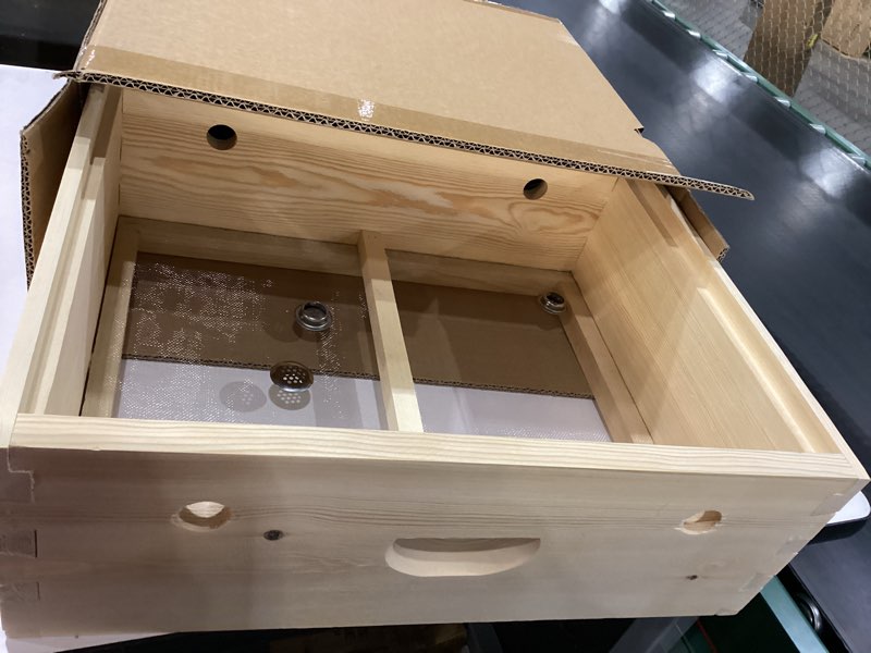 Beehive Quilt Box for 10 Frame Langstroth Bee Hive,Assembled Quilt Box for Bees Winter Beekeeping Su