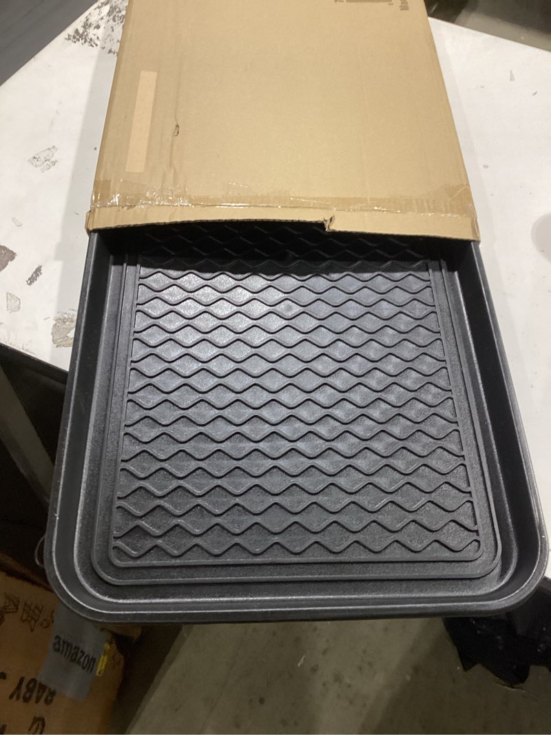 Condition photo showing Good Condition for all-weather indoor/outdoor boot tray - weather-resistant hard plastic shoe mat with raised edge for entryways, decks, and patios by stalwart (black) medium