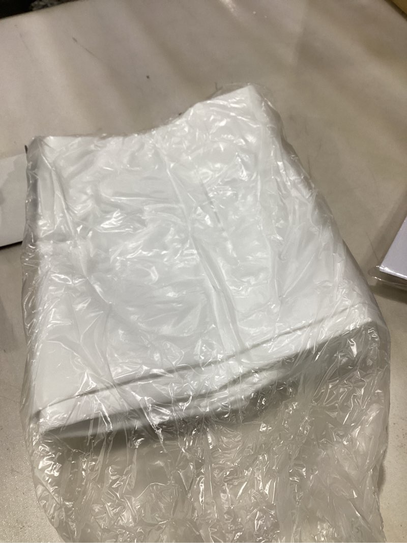 Condition photo showing Good Condition for Queen Size Waterproof Pillow Protectors (Set of 2) – Zippered Hypoallergenic Pillowcase Cover Allergen Dust Proof Encasement