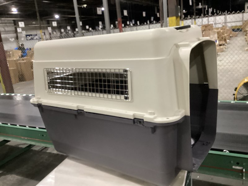 Condition photo showing Good Condition for SportPet Designs Plastic Kennels Rolling Plastic Wire Door Travel Dog Crate, XXL 39.5"L x 26.5"W x 29.3"H