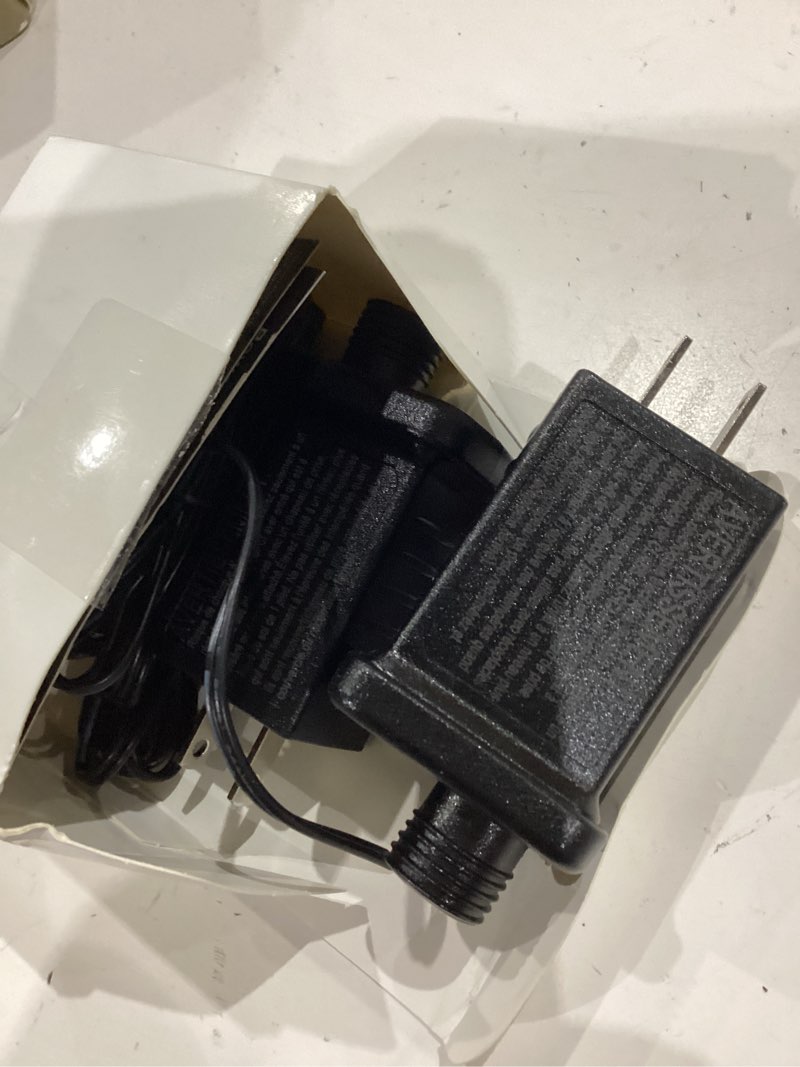 Condition photo showing Good Condition for 12v 9w 0.75a class 2 power supply, ac to dc low voltage transformer, ip44 inflatable power adapter for led strip lights, christmas decor light, indoor/outdoor use, ul listed 12v 9w-1 pack