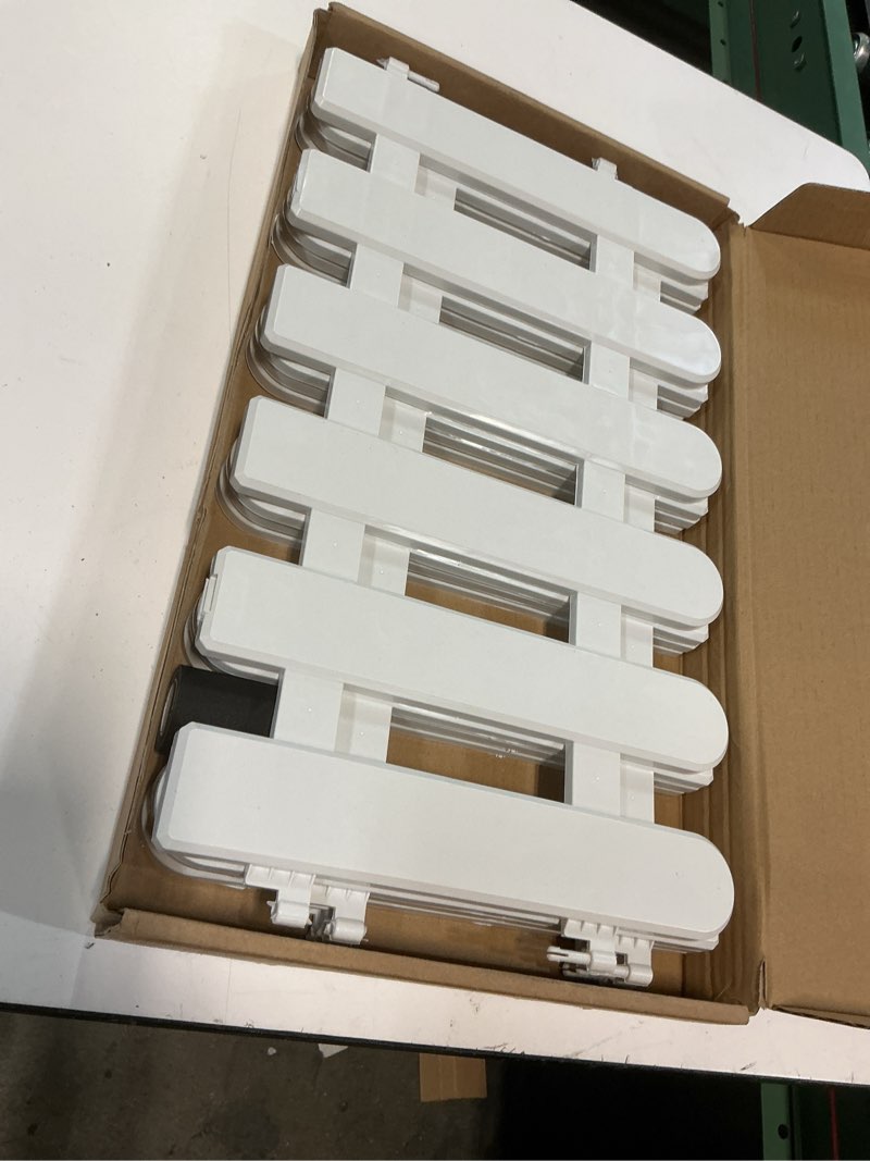 Condition photo showing Good Condition for hrpa christmas tree fence,4pcs white plastic picket fence for miniature home garden christmas xmas tree wedding party decoration