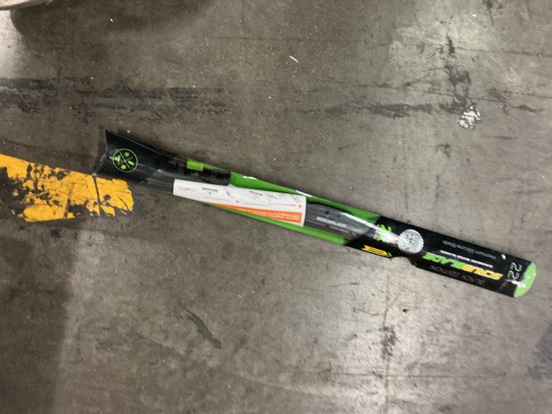 Condition photo showing As Is for 22" 550mm black edition silicone scrubblade wiper blade