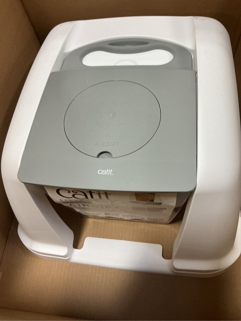 Condition photo showing Good Condition for Catit Airsift Jumbo Hooded Litter Pan, Warm Gray/White - Privacy and Easy Access for Cleaning - Ideal for Larger or Multiple Cat Households