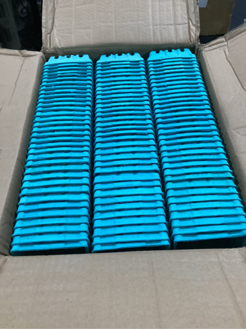 Condition photo showing Good Condition for (teal) blushtier 300 pack natural pulp fiber berry basket 1 pint | molded produce vented kitchen supplies for strawberries, blueberries, raspberries, fruit display, farmer's market, grocery natural 4.33 x 4.33 x 2.76 inches