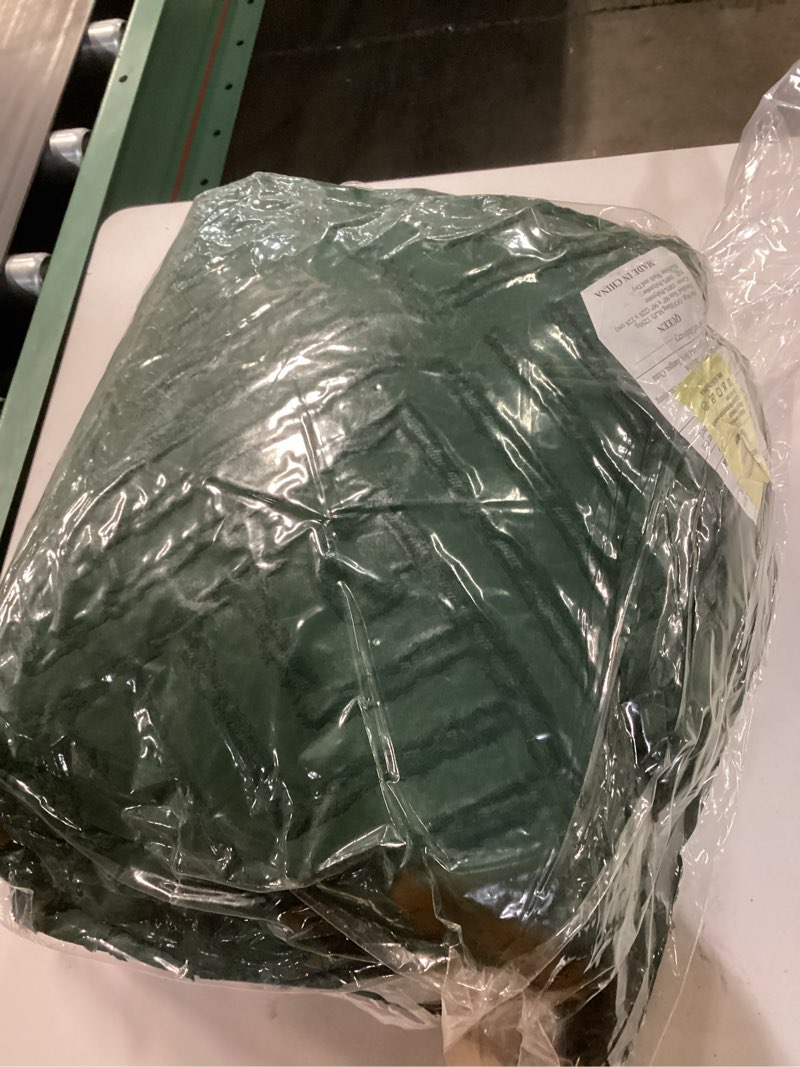Condition photo showing New/Like New for andency queen comforter set 7 piece dark emerald green - bed in a bag queen boho lightweight fluffy tufted bedding sets with comforter, sheets, pillowcases & shams emerald green queen (90"x90")
