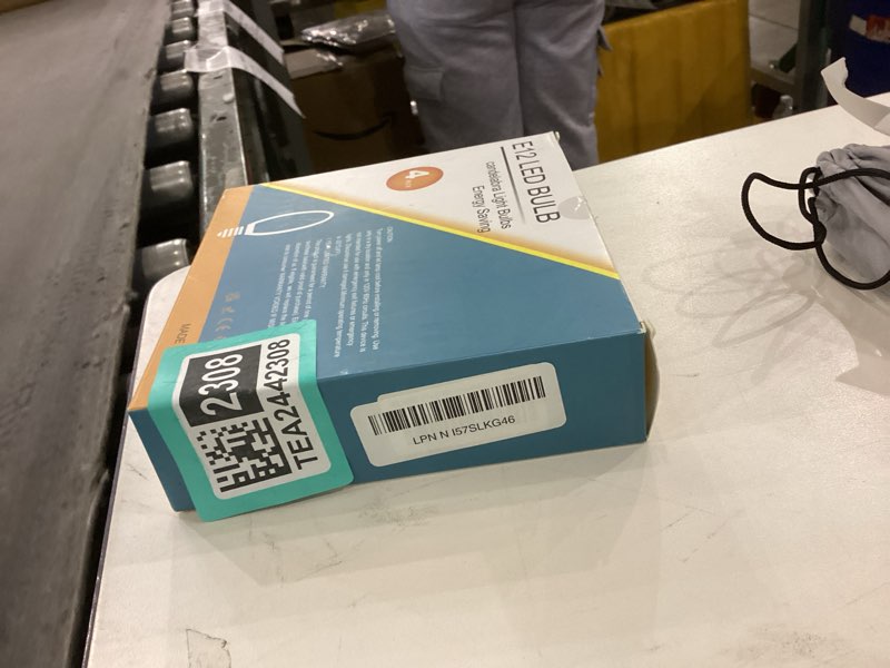 Condition photo showing New/Like New for LED Candelabra Bulb, 12W 6000K LED Candle Bulbs, 85-100W Equivalent, E12 Base, 1200 Lumens, Torpedo Shape (4 Pack 6000K RB)