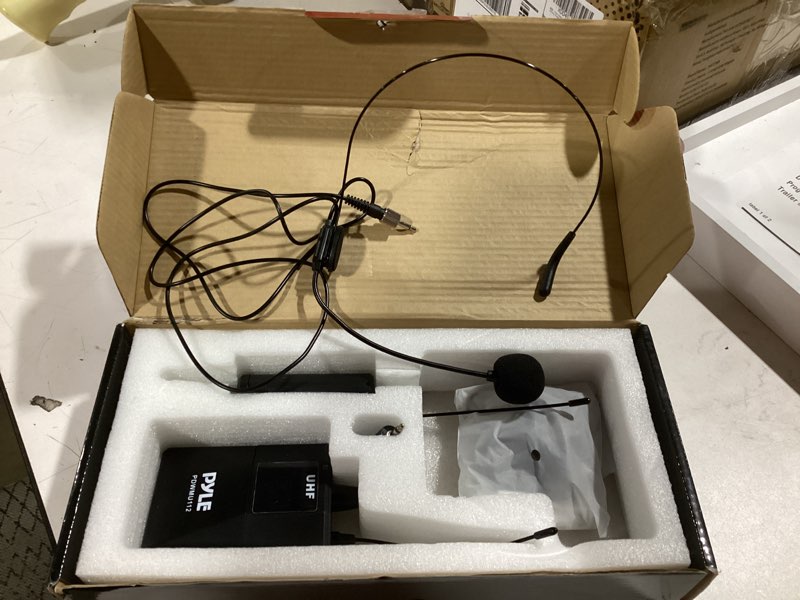 Condition photo showing Good Condition for Pyle UHF Wireless Microphone System Kit - Portable Professional Cordless Microphone Set with Headset, Lavalier, Beltpack Transmitter, Receiver - Karaoke & Conference w/o Handheld Microphone