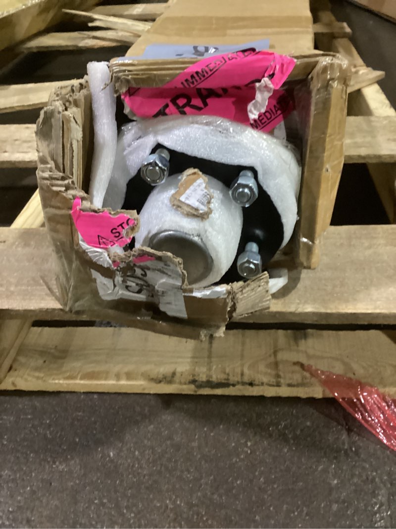 Condition photo showing Good Condition for 5 lug trailer axle 3500 lbs 95 inch hubface 80 inch spring center 5 * 4.5 bolt pattern 95"/80"/5*4.5
